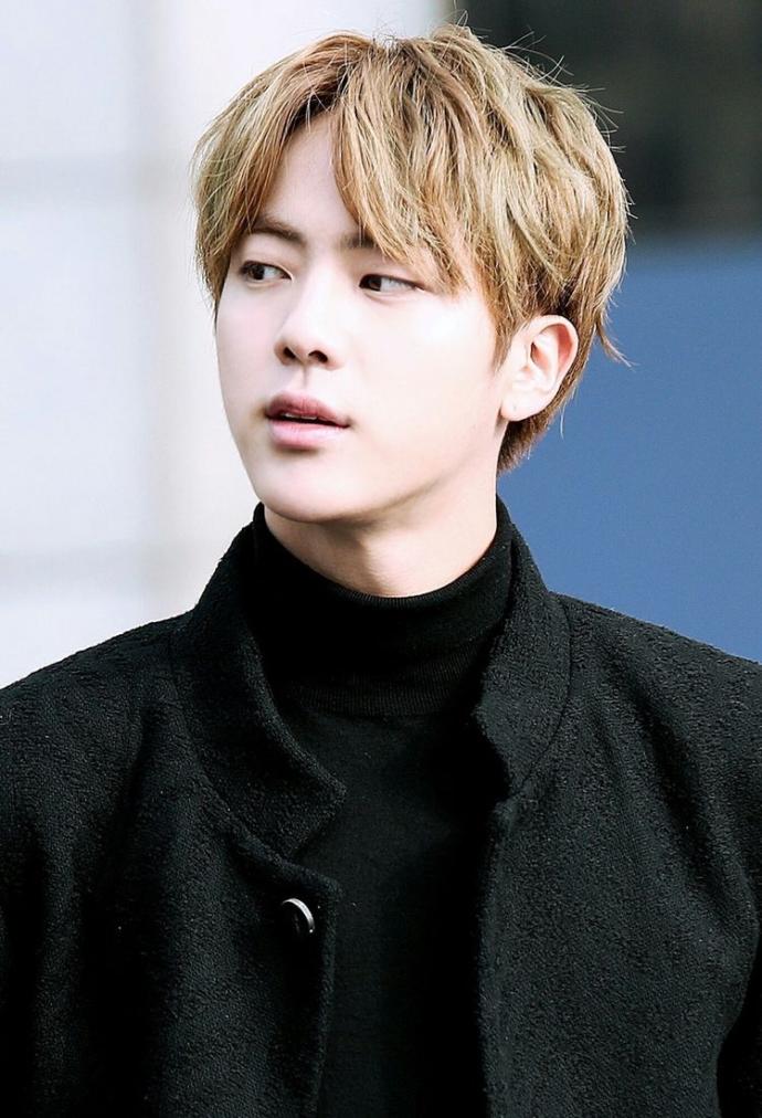 Son Zamanların En Hızlı Yükselen Samimi K-Pop Grubu: BTS!