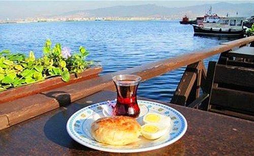İzmir'de Mutlaka Yenmesi Gereken Yiyecekler Nelerdir?