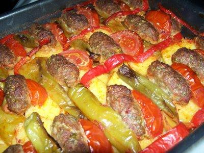 İzmir'de Mutlaka Yenmesi Gereken Yiyecekler Nelerdir?