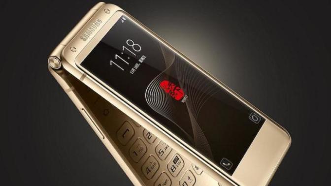 Samsung'un Yeni Ürettiği "Samsung W2018" İsimli Kapaklı Telefonun Özellikleri Nelerdir?