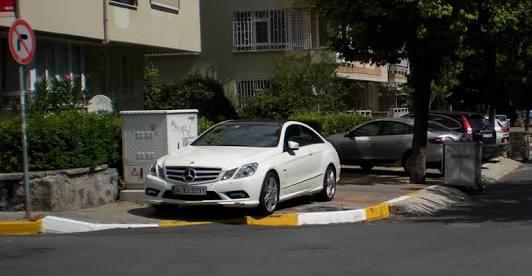 Bu Dünyaya İstediğimiz Gibi Gelmedik, İstediğimiz Gibi Gidemeyiz