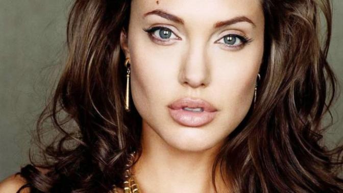 Angelina Jolie'yi Kıskandıracak Kadar Mükemmel Dudaklara Sahip Olmanın Kolay Yolları