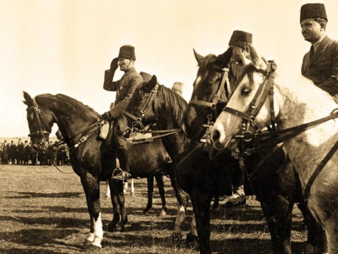 Mustafa Kemâl Atatürk ve Örnek Kişiliği