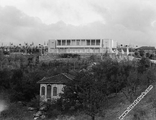 Mustafa Kemâl Atatürk ve Örnek Kişiliği