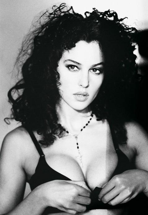 En Seksi, Etkileyici ve Güzel Kadınların Burcu: Terazi!