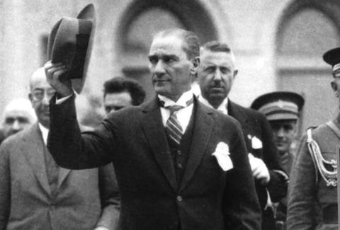 Atatürk Devrimleri ve Cumhuriyet Reformları Nelerdir?