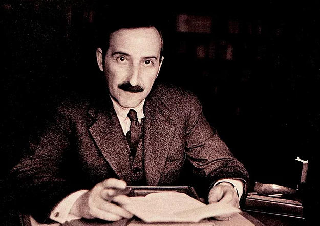 Stefan Zweig "Bütün Yalnızlar Gibi Özgür ve Bütün Özgürler Gibi Yalnız" Derken Ne Demek İstemiştir?
