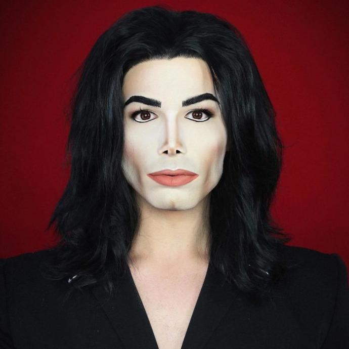 Yaptığı Makyajla Bambaşka Tiplere Bürünen Bir Adam: Drag Queen!