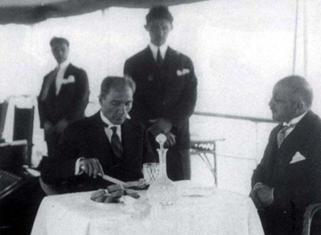 Türkiye Cumhuriyeti'nin Kurucusu Gazi Mustafa Kemal Atatürk Hakkında Pek Bilinmeyen Detaylar
