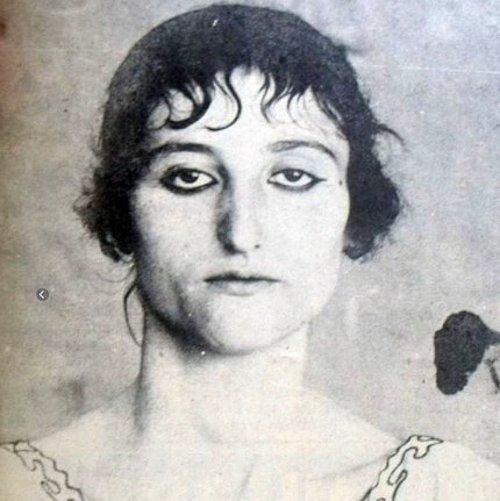 Türkiyenin İlk Kadın Mafyası, Yerli GodMother Baltalı Hano ile Tanışın!