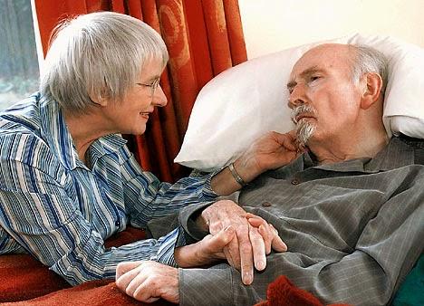 Alzheimer Hastaları ve Dövme Arasındaki Bağlantı