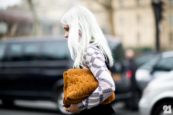 Önümüzdeki Yıl Çok Moda Olacak Beyaz Saç Trendi