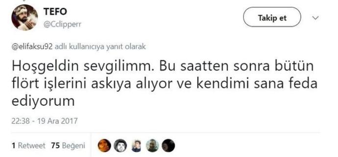 Ferrari Parçalayan Türk Model Twitter Açtı, Ortalık Alev Aldı!