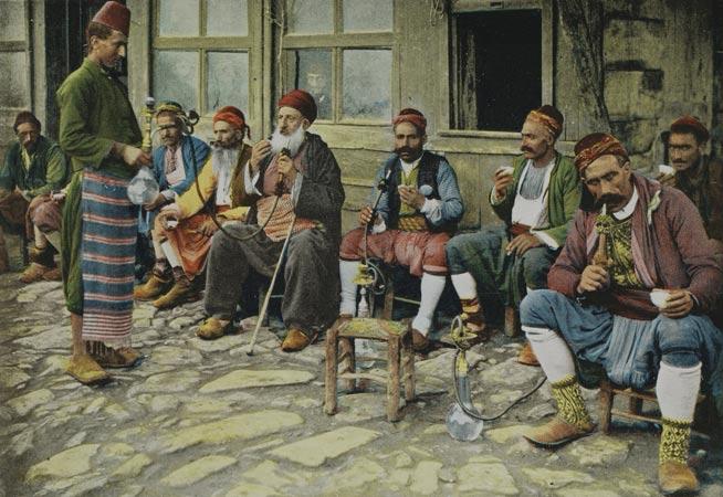 Yılbaşının Yaklaşması Üzerine Satın Alınan Millî Piyango Biletlerinin Tarihçesi