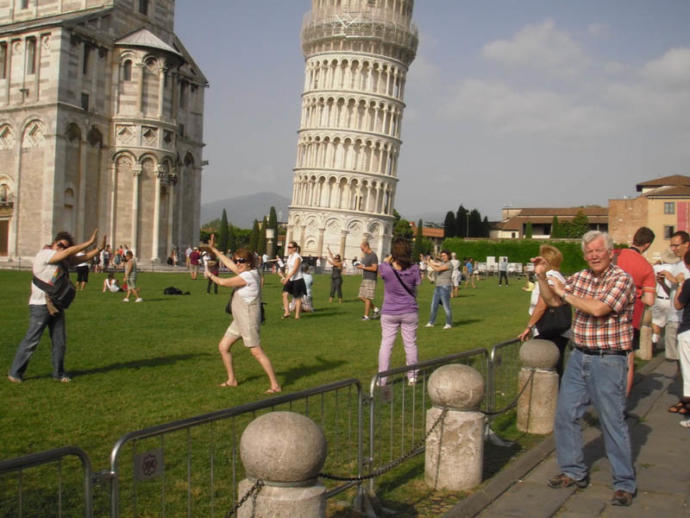 Pisa Kulesiyle Çekilmiş İlginç Fotoğraflar