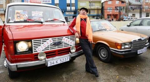 Böyle Selfie Çekilenin Makinesi Bozulsun Dedirten Erkekler!