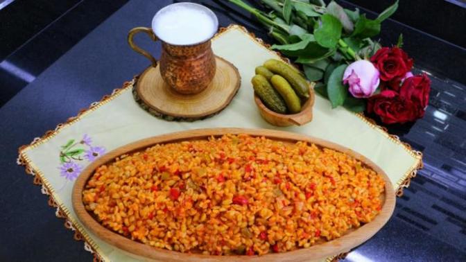 Ustasının Kıskandığı Tarif: Meyhane Pilavı Nasıl Yapılır?