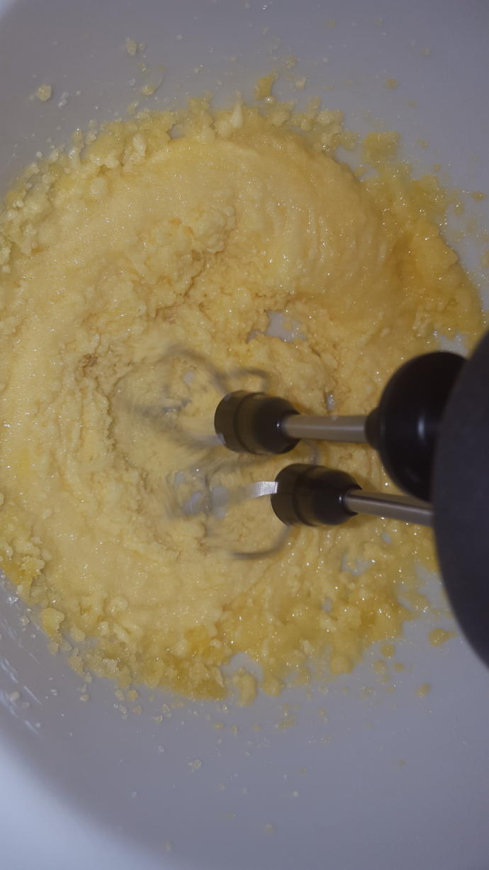 Sevginin Kapılarını Aralayan Cevizli Yaş Pasta Nasıl Yapılır?