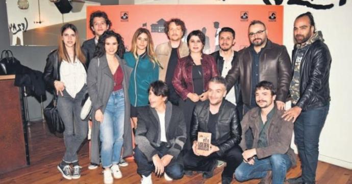 Sevgilinizin Aslında Birçok Kişinin Sevgilisi Olup Olmadığını Anlamanın Yolları Nelerdir?