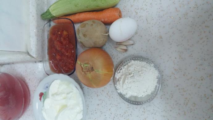 Dondurucu Soğuklarda İçinizi Isıtacak Vitamin Deposu Sebze Çorbası Nasıl Yapılır?