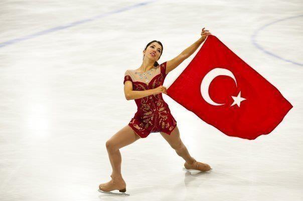 Sporda Başarıları ile Bizi Gururlandıran Kadın Sporcularımız!