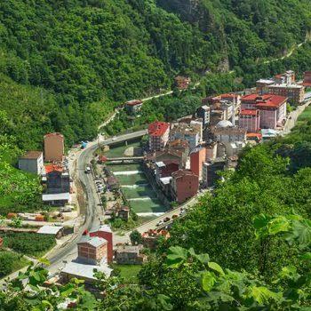 Saklı Cennet Uzungöl'e Nasıl Ulaşılır, Orada Neler Yapılır?