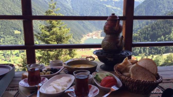 Saklı Cennet Uzungöl'e Nasıl Ulaşılır, Orada Neler Yapılır?