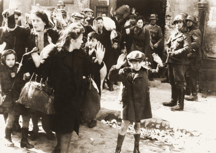 Toplumda Kadınların Yaşadığı Zorluklar Nelerdir?