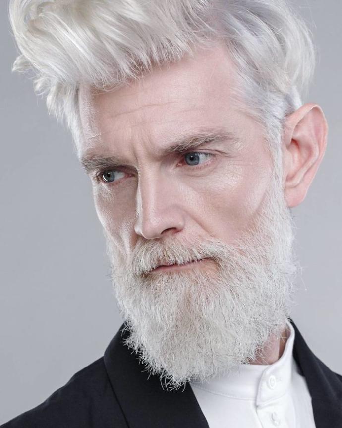 Sadece Orta Yaş Üstü Modellerle Çalışarak Model Devrimi Yaratan Moda Markası!