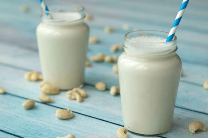 Yazın Büyük Sorun Haline Gelen Koltuk Altı Kararmaları Nasıl Geçer?