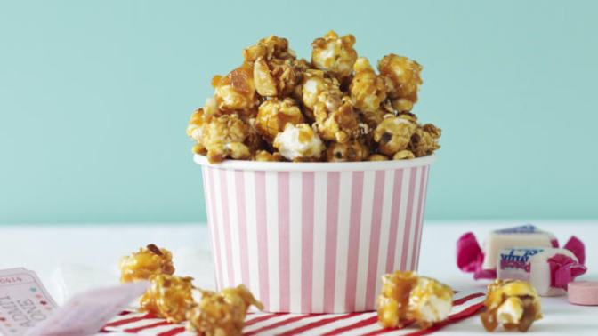 Çatur Çutur Yemelik Karamelli Popcorn Nasıl Yapılır?