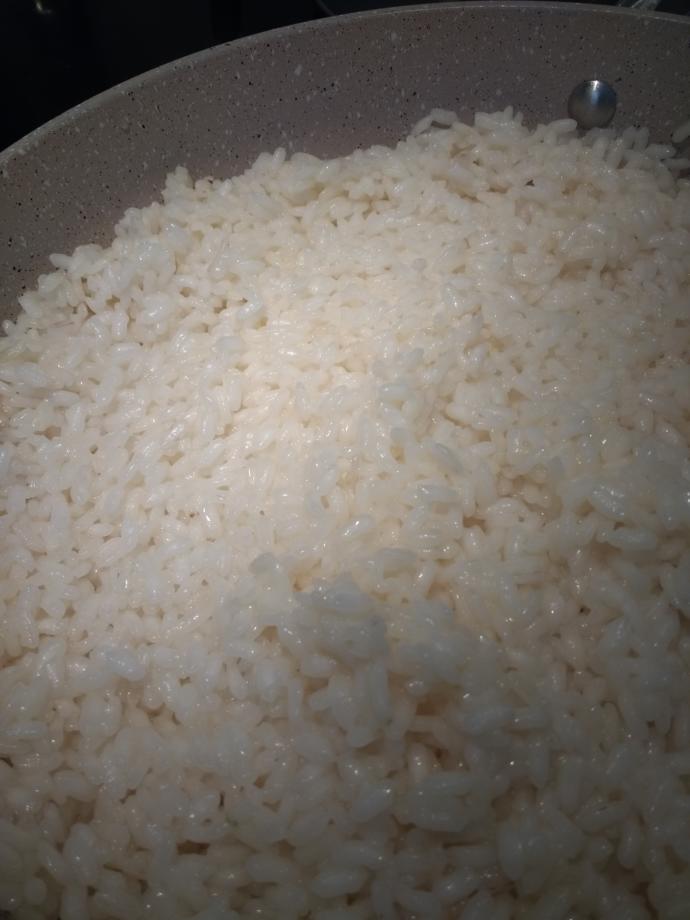 Anne Eli Değmiş Gibi Pilav Nasıl Yapılır?