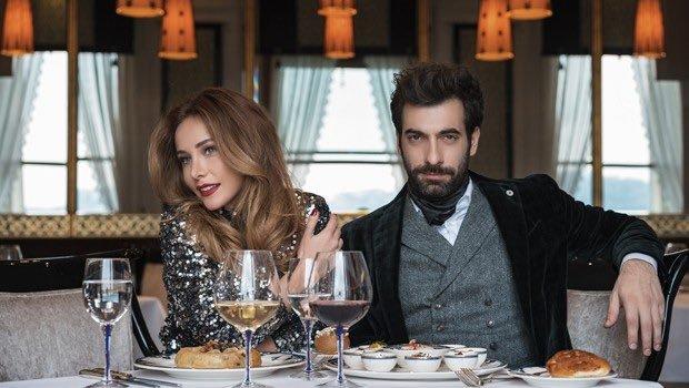 Aşkın Sadece Dizilerde Yaşanmadığını Kanıtlayan Ünlü Çiftler
