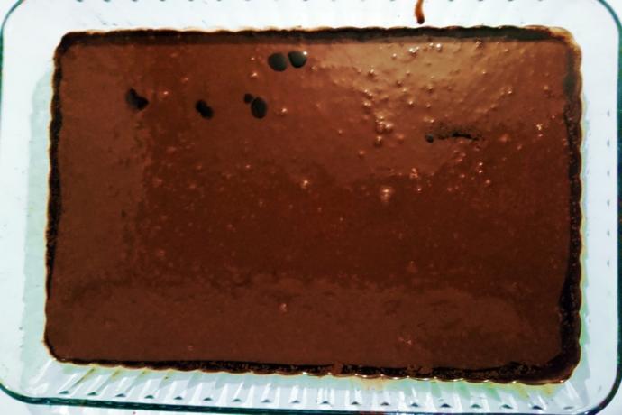 Tadını Damağınızda Bırakacak Browni Kıvamında Islak Kek Nasıl Yapılır?