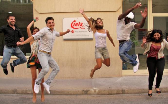 İngilizce Öğrenmeyi Tatile Çeviren Fırsat: Malta Dil Okulları!