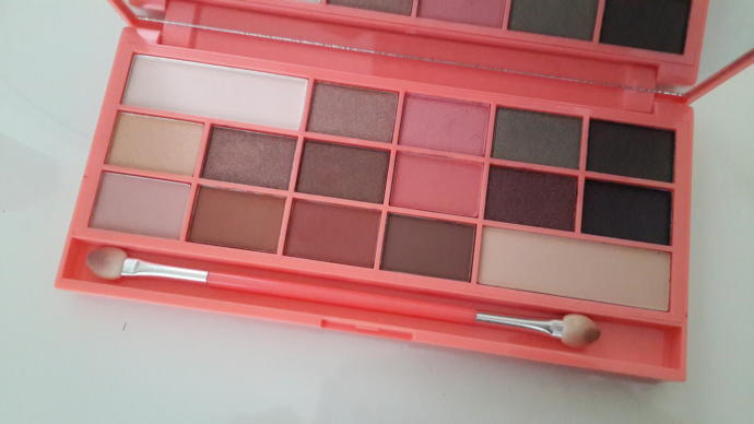 Uygun Fiyatlı ve Kaliteli Far Paleti: I Heart Makeup Chocolate