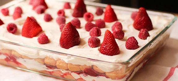Çilekli Tiramisu Tarifi Denediniz mi?