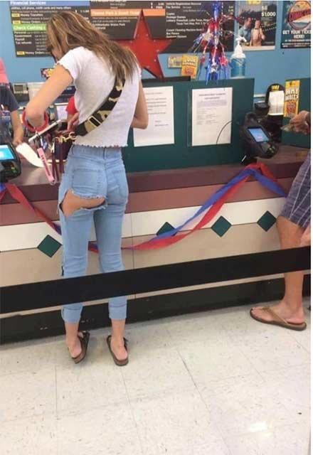 Geldiği Yere Geri Gitmesini İstediğimiz Garip Moda Tasarımları