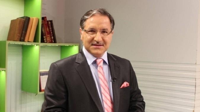 Halkı Televizyon Vasıtasıyla Eğitmeyi Amaçlayan Ekranlarda Sık Gördüğümüz 10 Profesör ve Kariyerleri