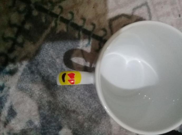 Sıkıcı Porselenlerinizi Emojilerle Renklendirmek İster misiniz?