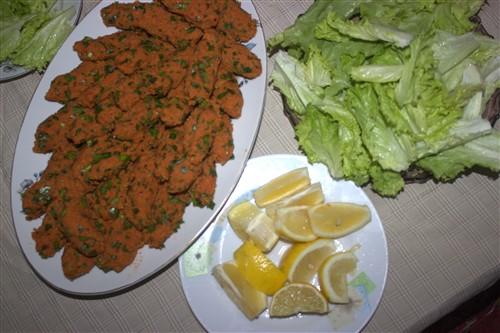 Görüntüsüyle Mest Eden Lezzetli Mercimek Köftesi Nasıl Yapılır?