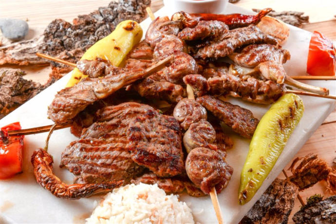 Dışarıda Yemek Yerken Nelere Dikkat Etmeliyiz?