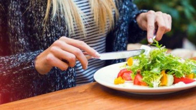 Dışarıda Yemek Yerken Nelere Dikkat Etmeliyiz?