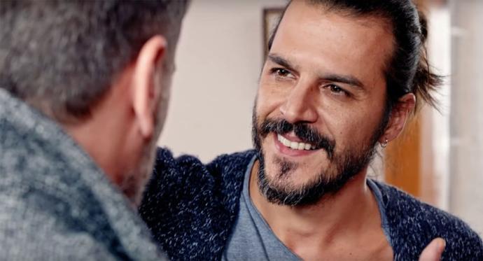 Tutkunun Peşinden Koşanların, Yanma Pahasına Ateşe Uçanların ve Acıdan Geçerek Kendi Gerçeğine Ulaşanların Hikayesi "Fİ"