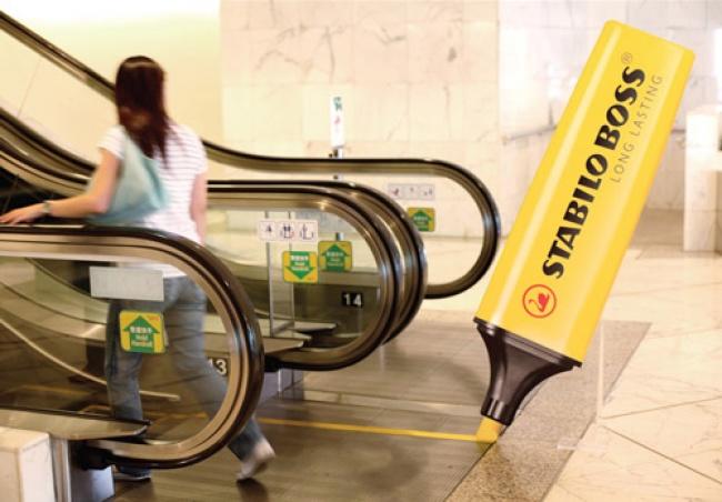 Birbirinden İlginç ve Yaratıcı Yürüyen Merdiven Reklamı Tasarımları!