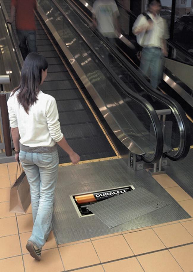 Birbirinden İlginç ve Yaratıcı Yürüyen Merdiven Reklamı Tasarımları!