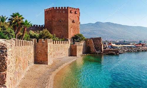 Alanya'da Tatil Yapmak İsteyenlerin Gezip Görmesi Gereken Yerler Nerelerdir?