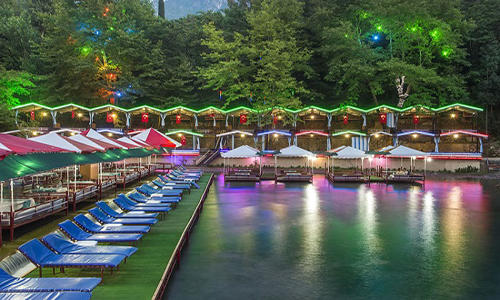 Alanya'da Tatil Yapmak İsteyenlerin Gezip Görmesi Gereken Yerler Nerelerdir?