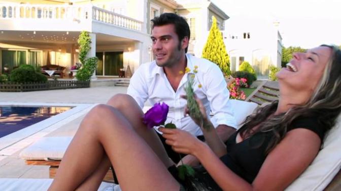 Türk Erkekleri Turistik Bölgelerde Yabancı Kadınları Nasıl Tavlayabilir?