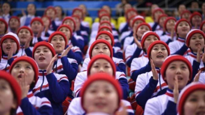 Kuzey Kore'nin Ponpon Kızları Aslında Kim Jong Un'un Seks Köleleriymiş